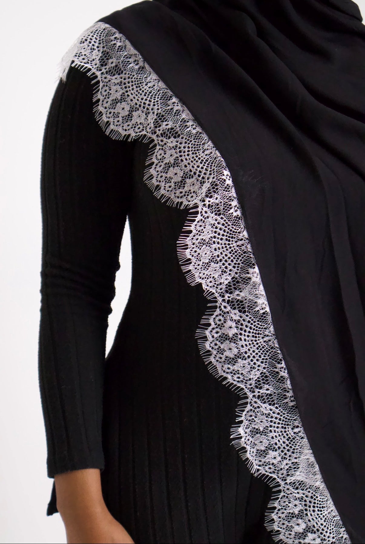 White Lace Hijab