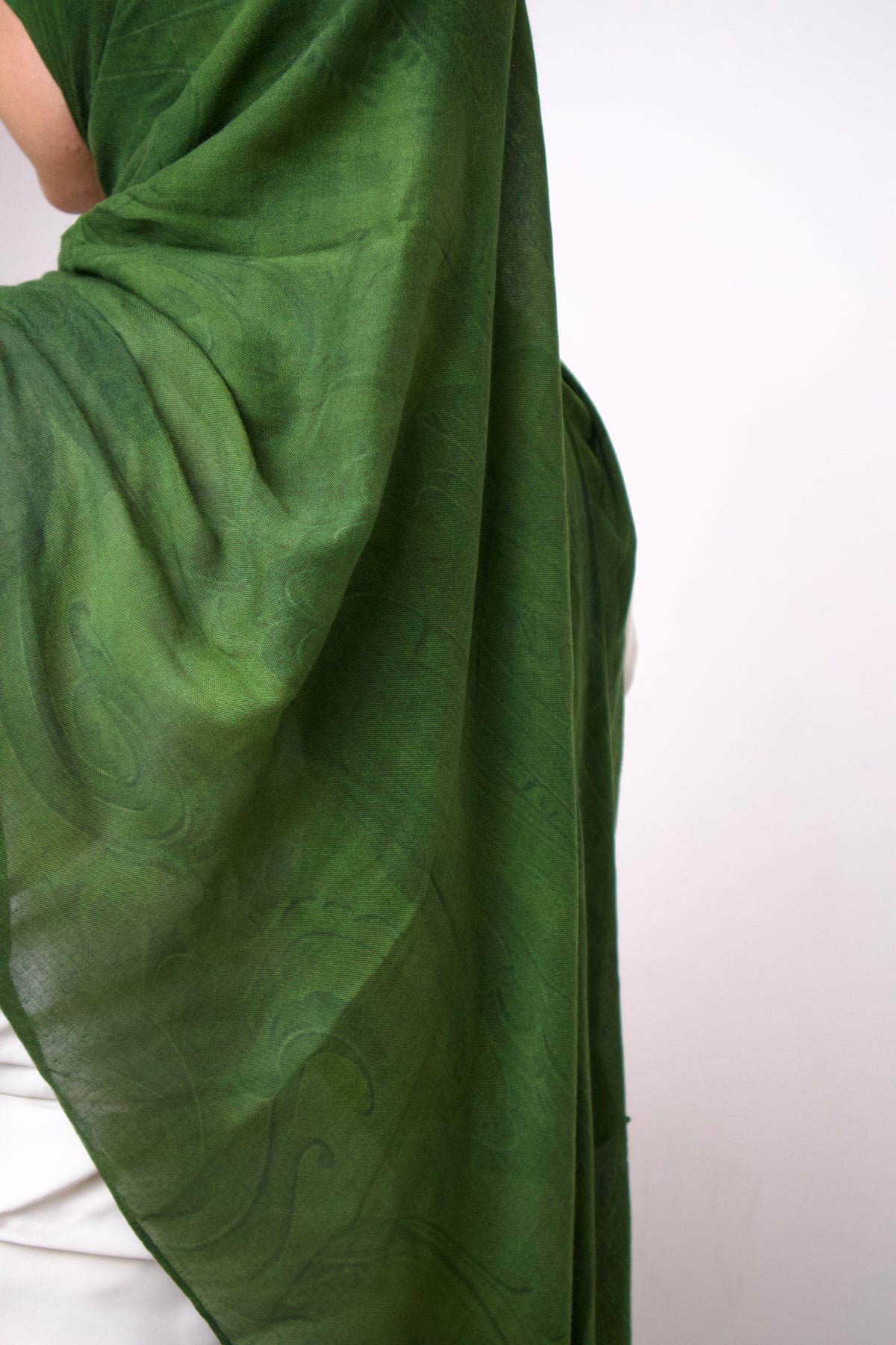 Green Essence Modal